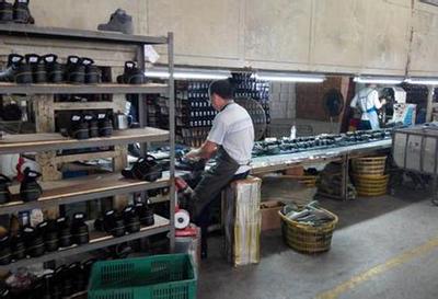 “中国胶鞋名城”瑞安鞋业由代加工到原创的转型之路